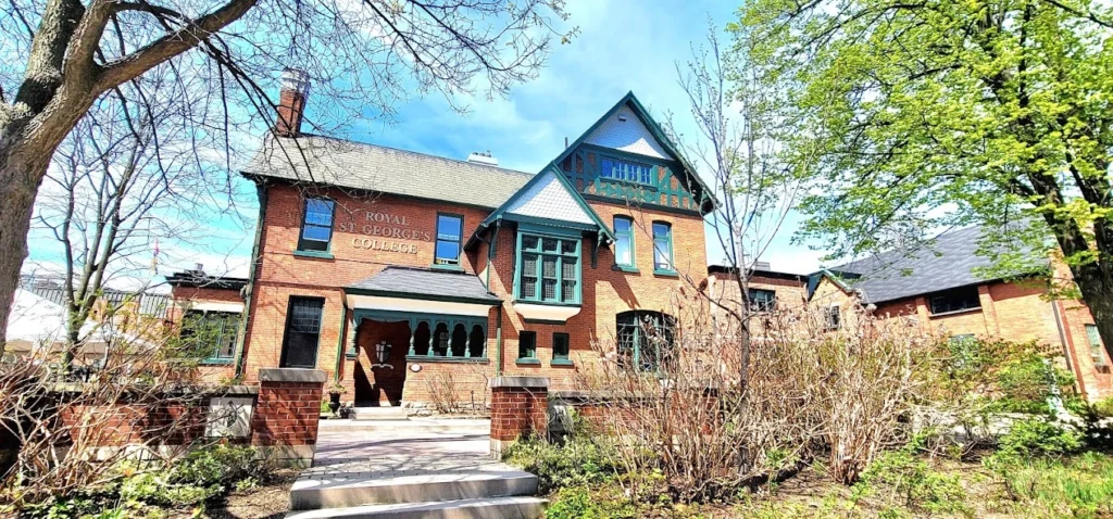Royal St. George's College edificio principal