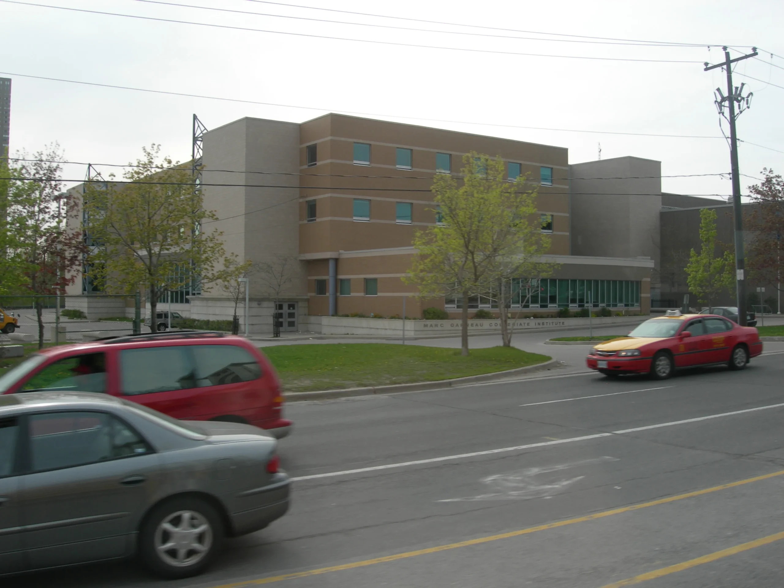 Entrada de Marc Garneau Collegiate Institute